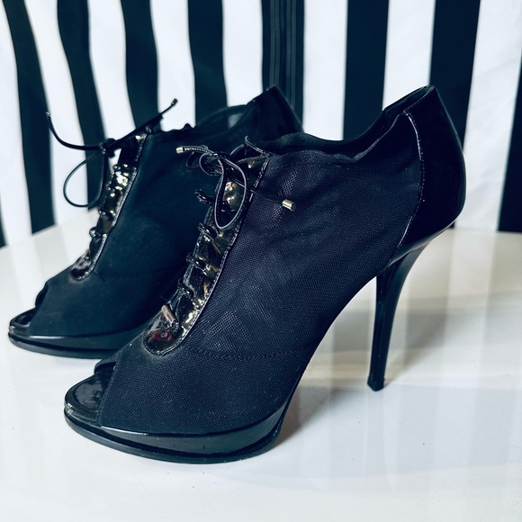 Christian Dior Patent Leather And Mesh Peep Toe Lace Up Heeled Ankle Booties 39 - Picture 2 of 10